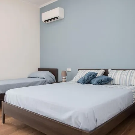 La Piazzetta Πομπηία