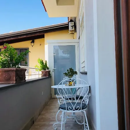 La Piazzetta Πομπηία